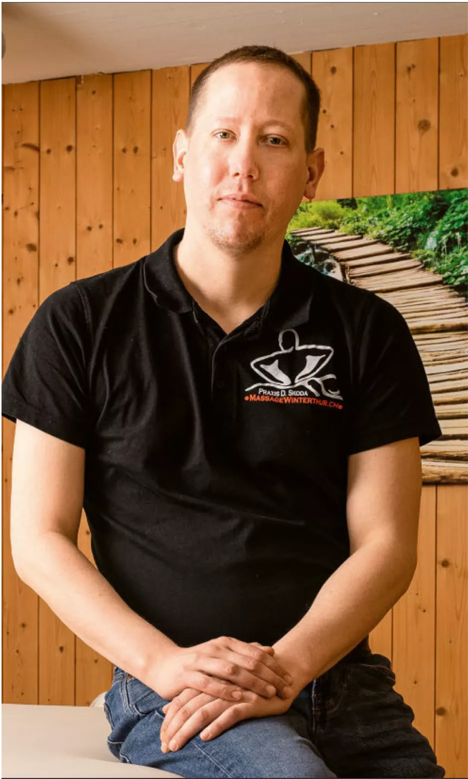 Portrait von Daniel Skoda, Inhaber der Massagepraxis in Winterthur